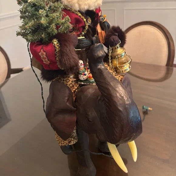 Limited edition Karen Didion light up Santa on elephant - Picture 8 of 13